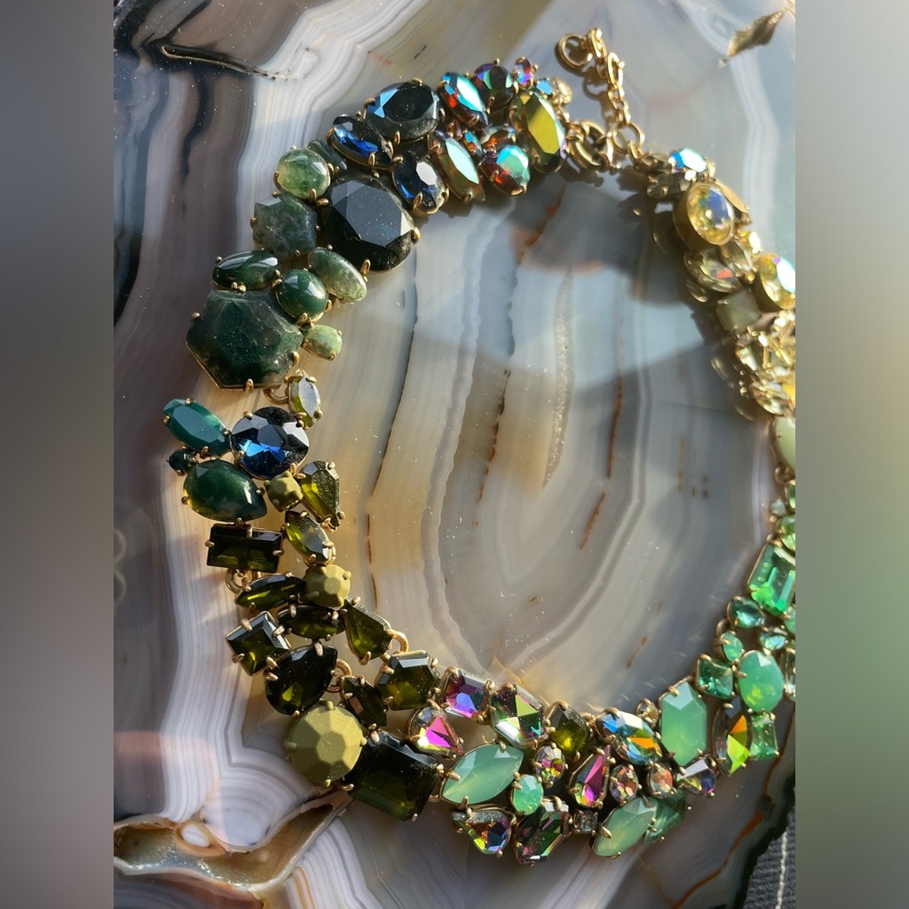 **RARE** J. Crew Green Multi-Colored Ombré Crystal Cluster Statement Nec… - Picture 6 of 6